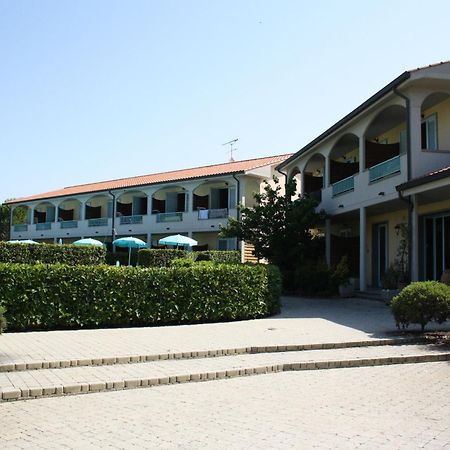 Hotel Residence La Ventola Вада Екстер'єр фото