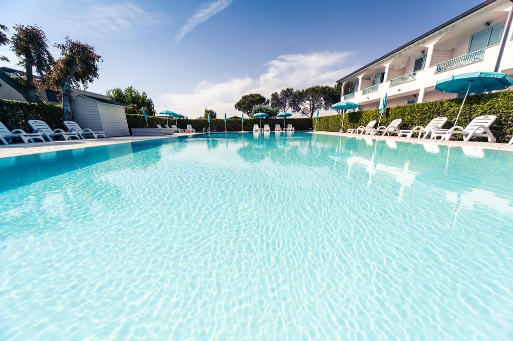 Hotel Residence La Ventola Вада Екстер'єр фото