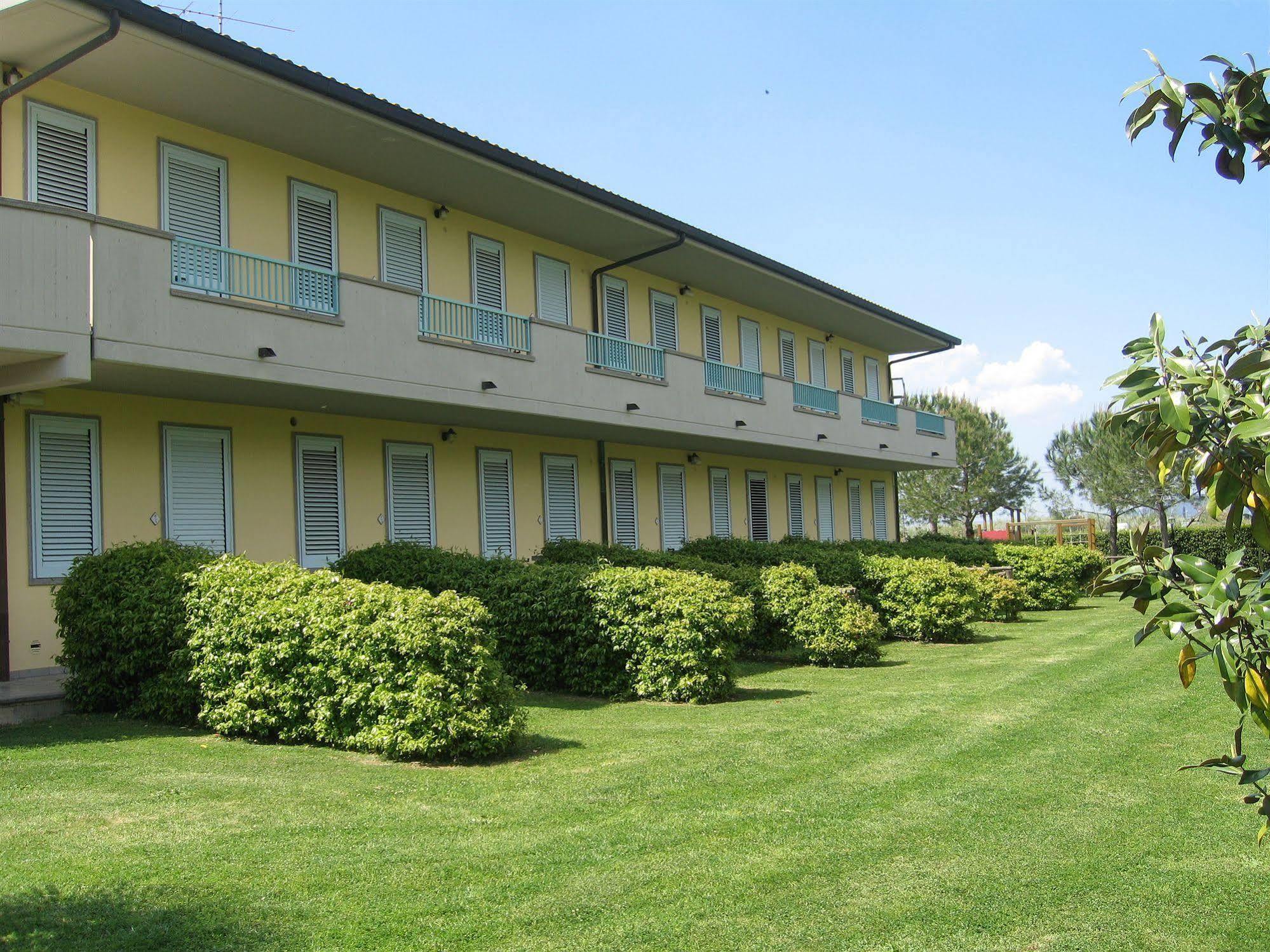 Hotel Residence La Ventola Вада Екстер'єр фото