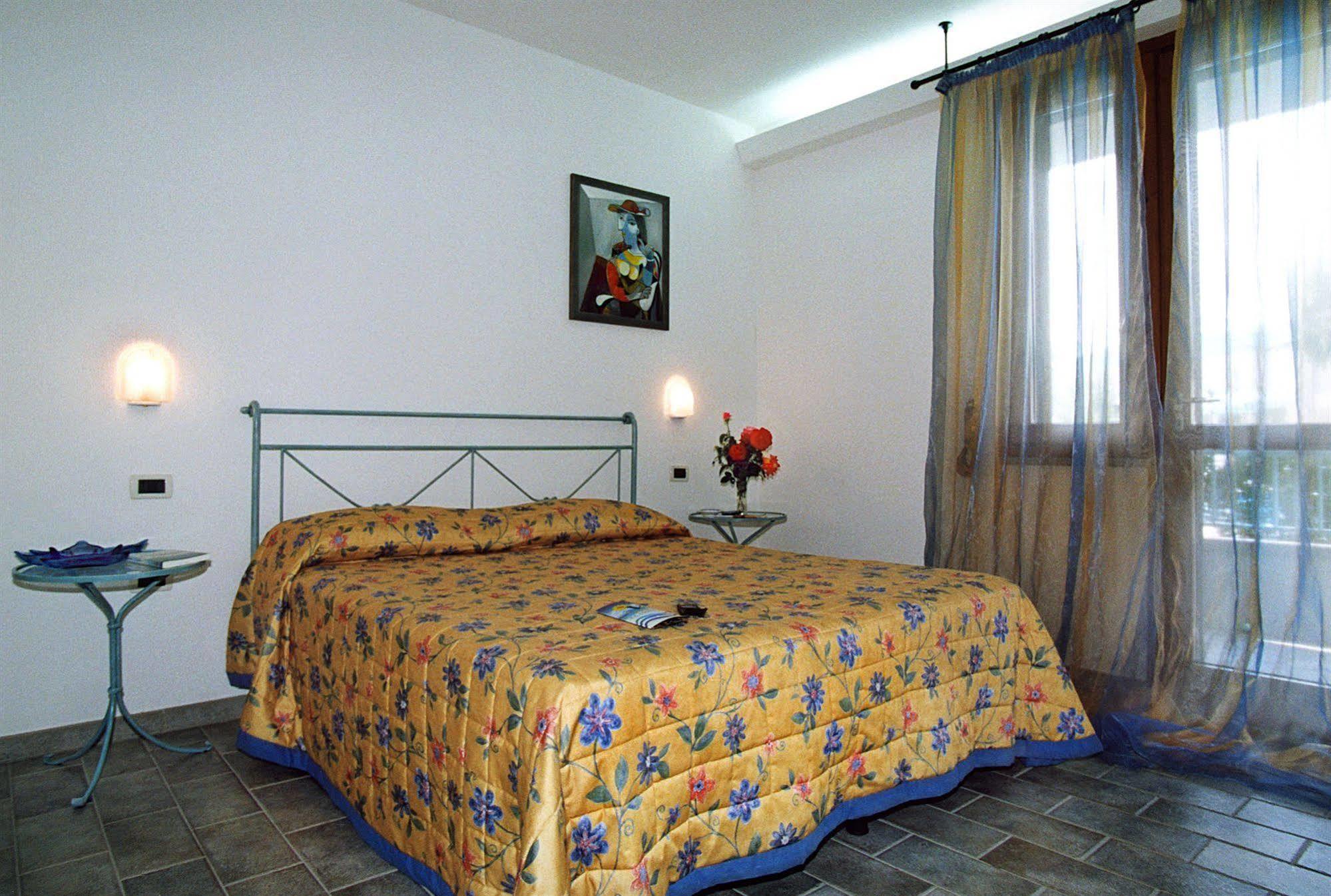 Hotel Residence La Ventola Вада Екстер'єр фото